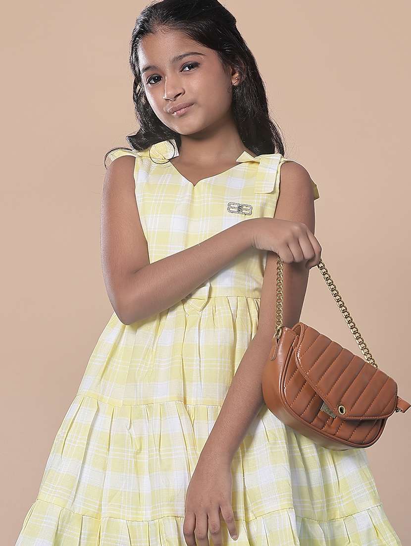 girls checkered sleeveless frock - 21999233 -  Standard Image - 4