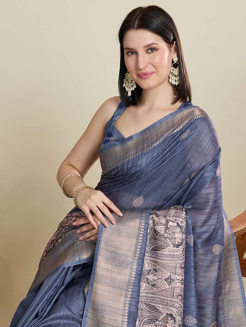 women self design bordered saree with blouse - 21999997 - Standard Image - 4