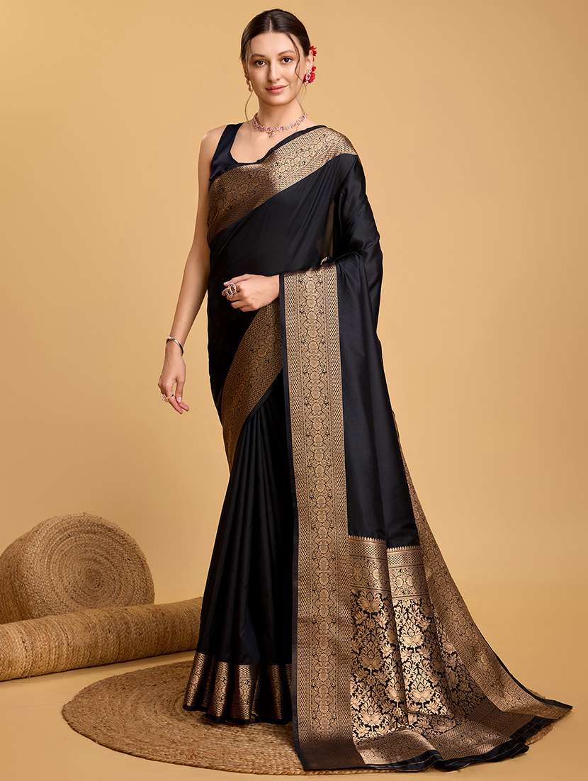 women solid with bordered saree with blouse