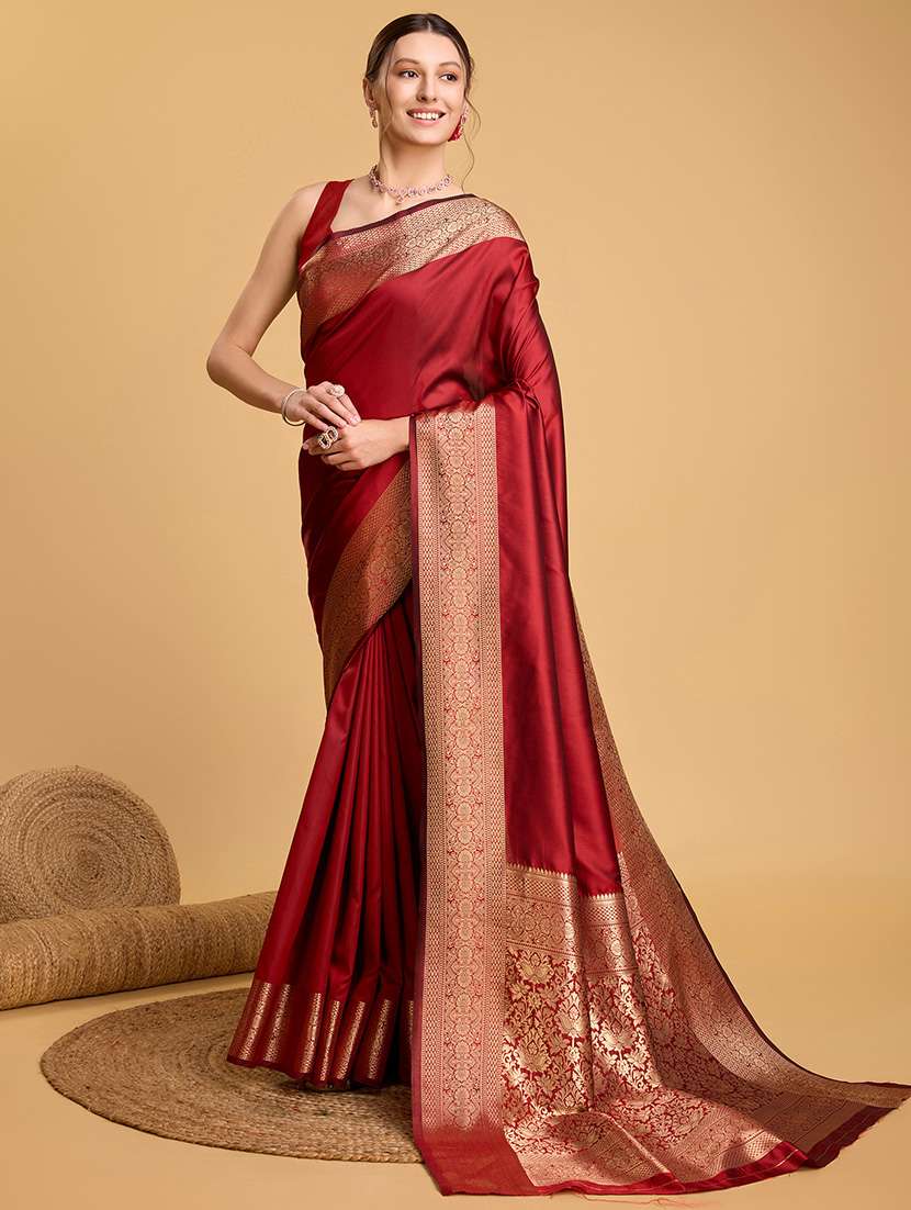 women solid with bordered saree with blouse