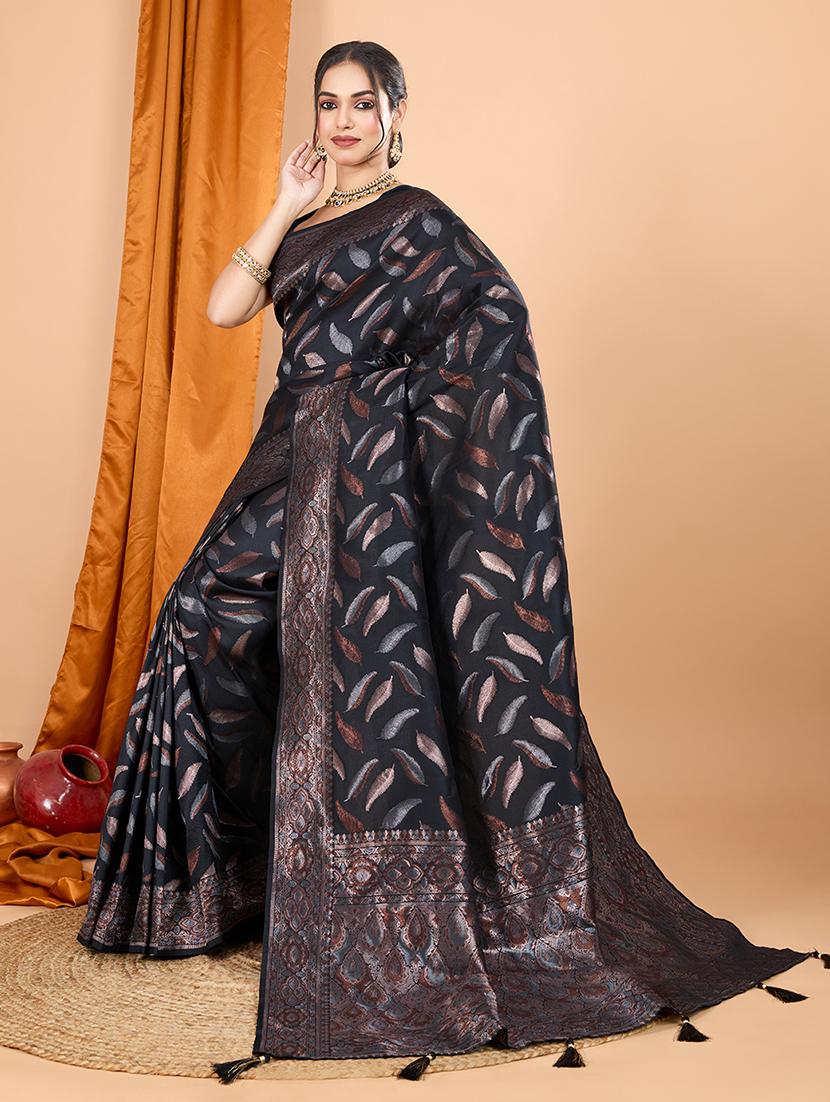 women self design banarasi saree with blouse - 22000054 - Standard Image - 4