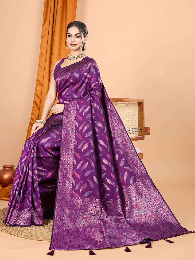 women self design banarasi saree with blouse - 22000059 -  Standard Image - 4