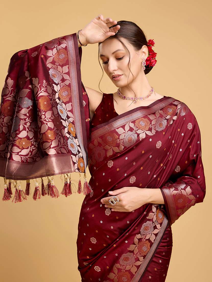 women floral banarasi saree with blouse - 22000078 -  Standard Image - 4