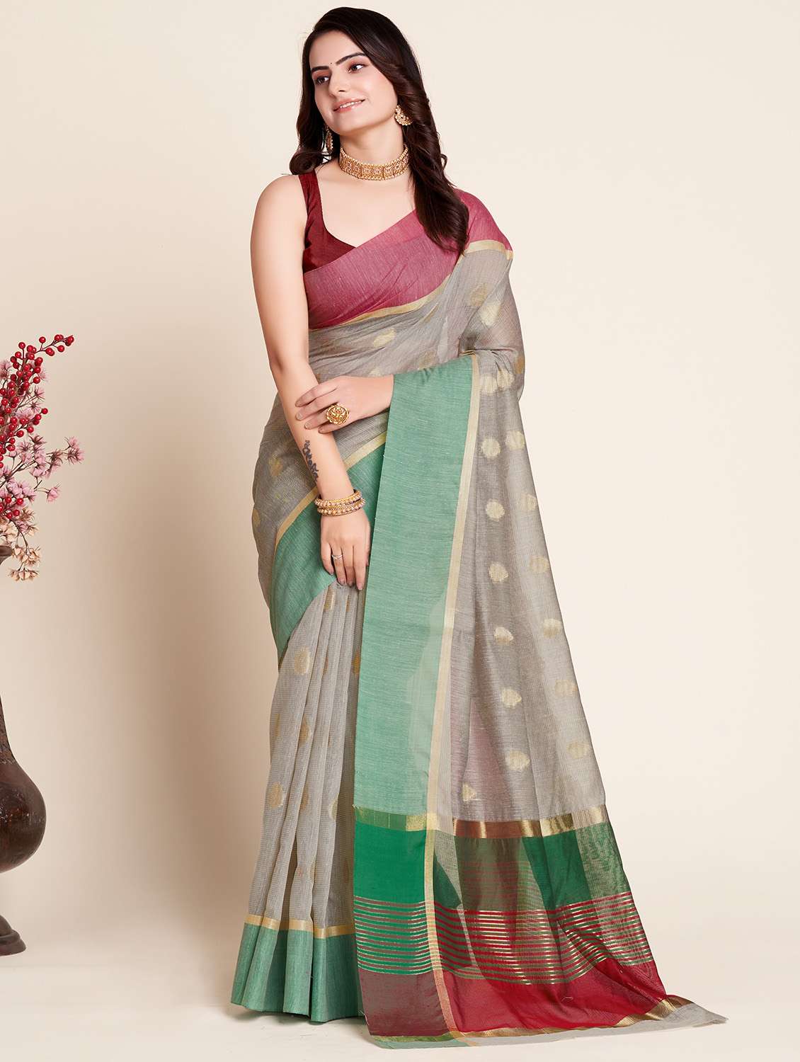 women self design bordered saree with blouse - 22000088 - Standard Image - 1
