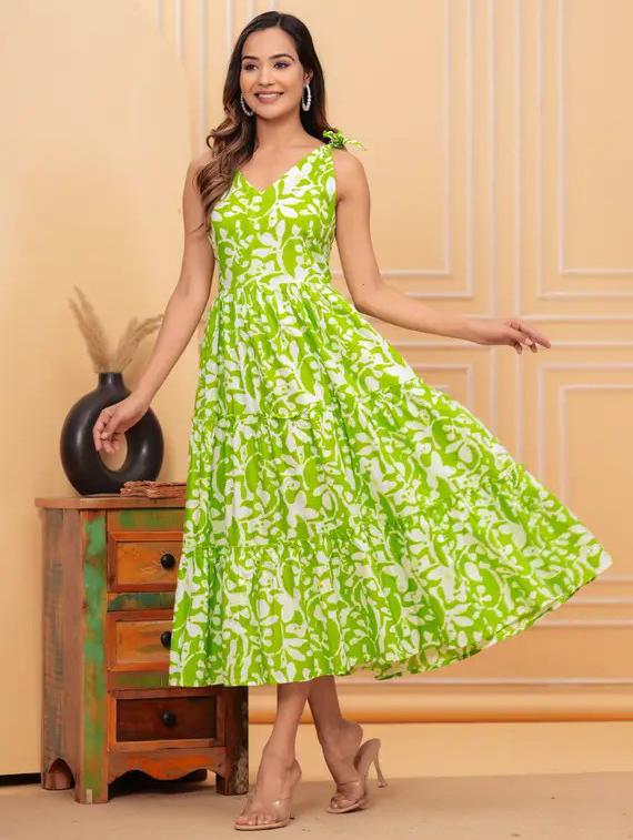 women printed sleeveless tiered dress - 22001278 - Standard Image - 1