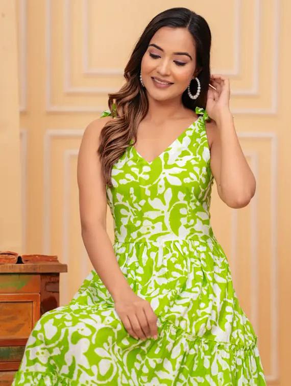 women printed sleeveless tiered dress - 22001278 - Standard Image - 4
