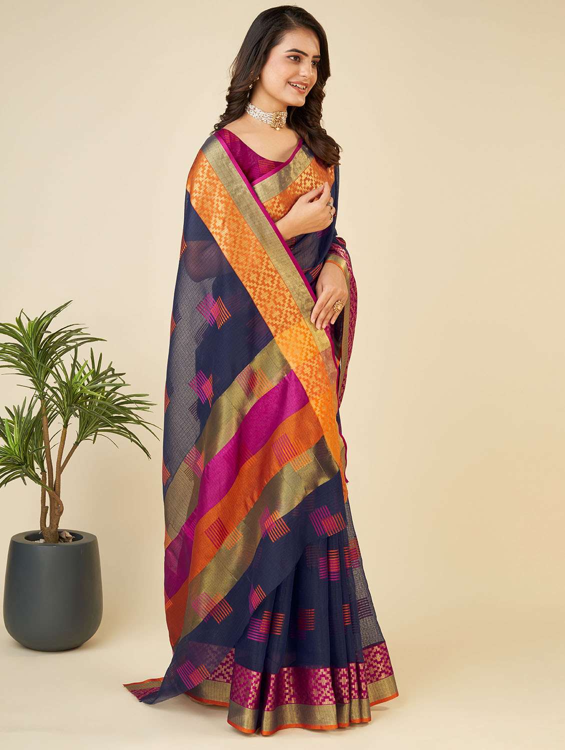 women self design  kota doria saree with blouse - 22001296 -  Standard Image - 1