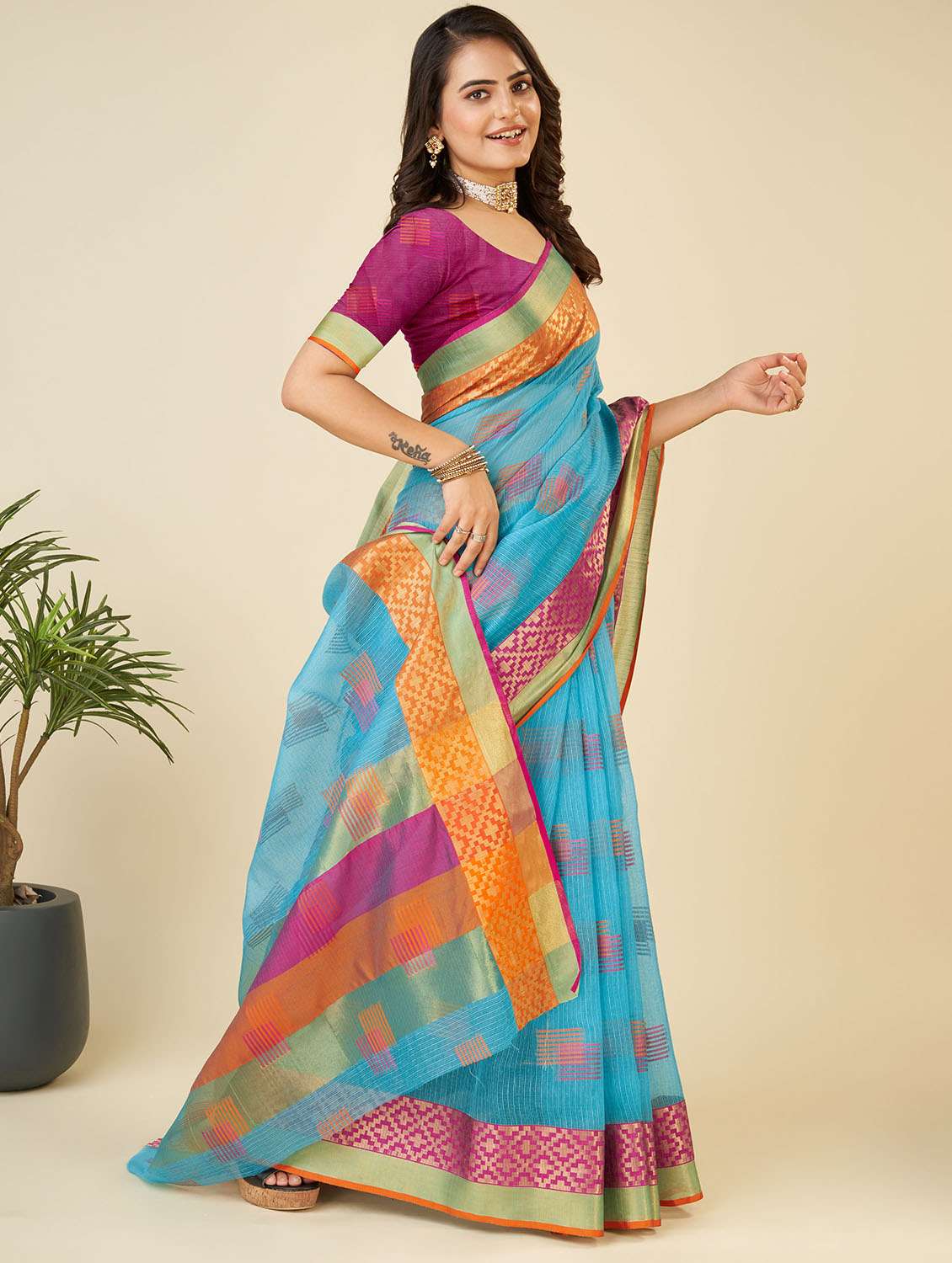 women self design  kota doria saree with blouse - 22001299 -  Standard Image - 1