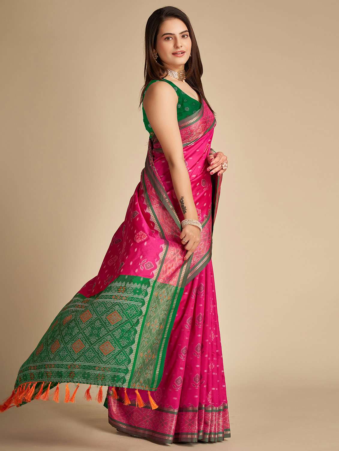 women self design patola saree with blouse - 22001333 -  Standard Image - 1