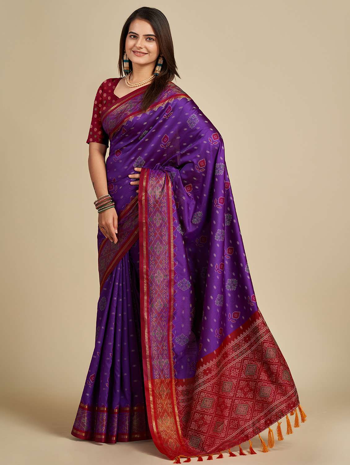 women self design patola saree with blouse - 22001334 -  Standard Image - 1
