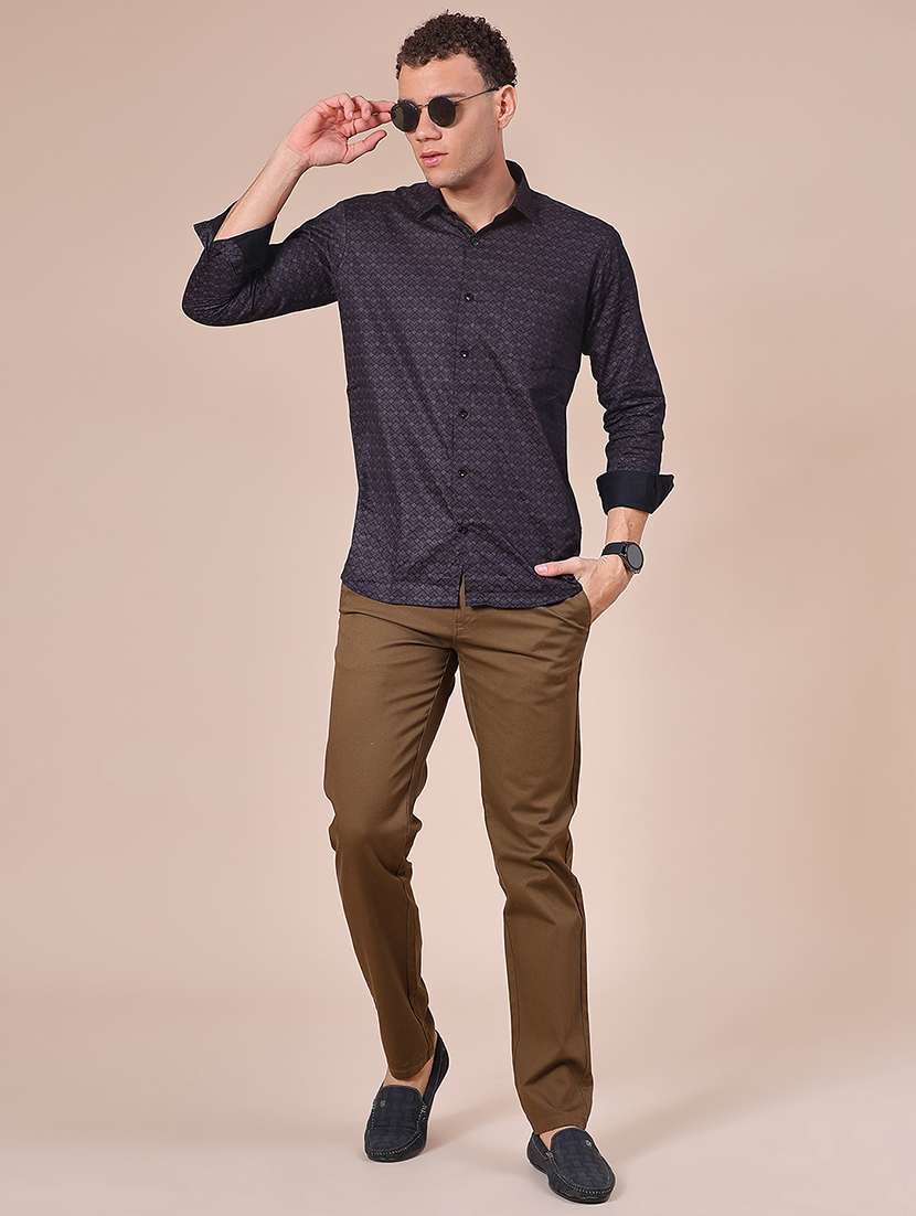 men solid mid rise casual chino - 22002192 -  Standard Image - 4