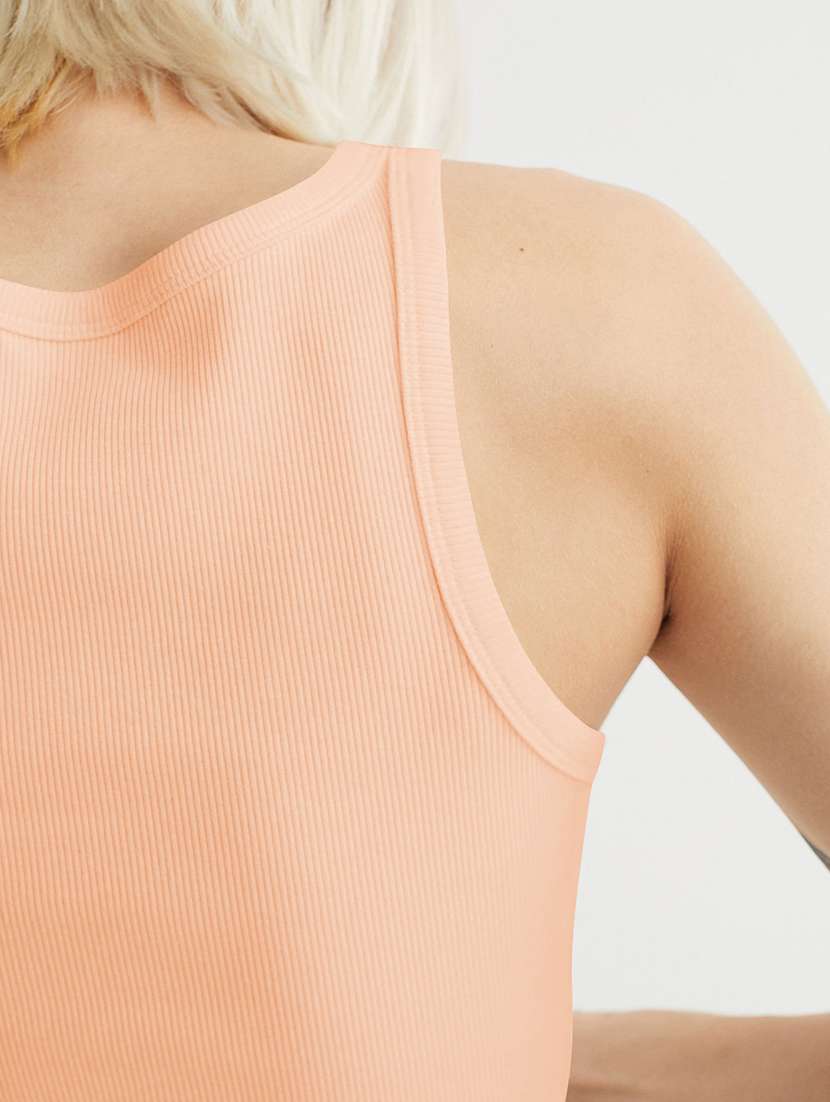 women solid sleeveless tank crop top - 22003645 -  Standard Image - 4