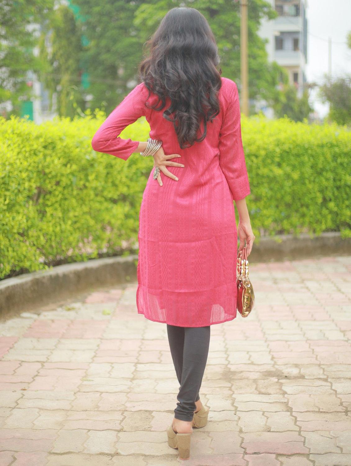 women self design three quarter sleeve straight kurta - 22003723 - Standard Image - 4