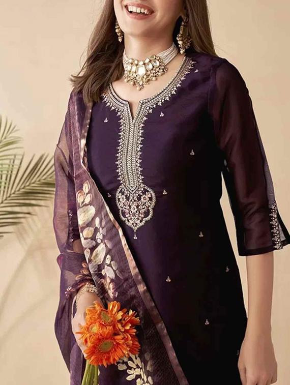 women embroidered three quarter sleeve kurta pant with dupatta set - 22004655 - Standard Image - 4