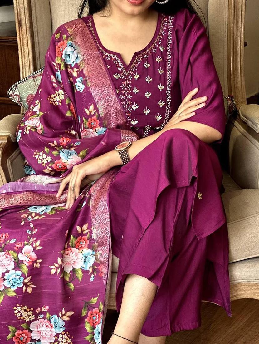 women embroidered three quarter sleeve kurta pant with dupatta set - 22004681 - Standard Image - 4