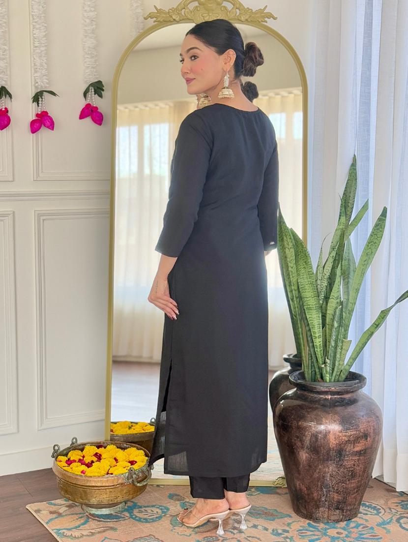 women embroidered three quarter sleeve kurta pant with dupatta set - 22004684 - Standard Image - 4