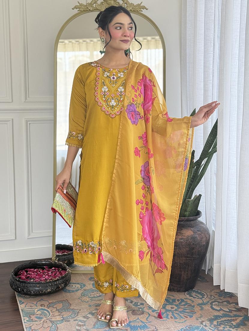 women embroidered three quarter sleeve kurta pant with dupatta set - 22004694 -  Standard Image - 1