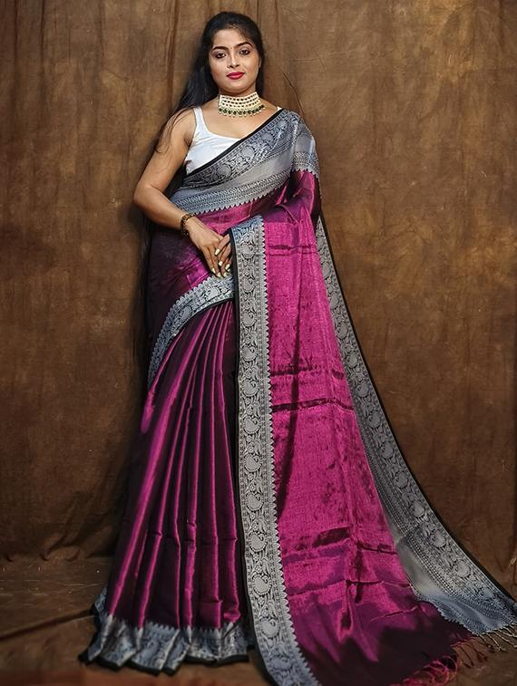 women solid with bordered saree with blouse - 22004977 - Standard Image - 1