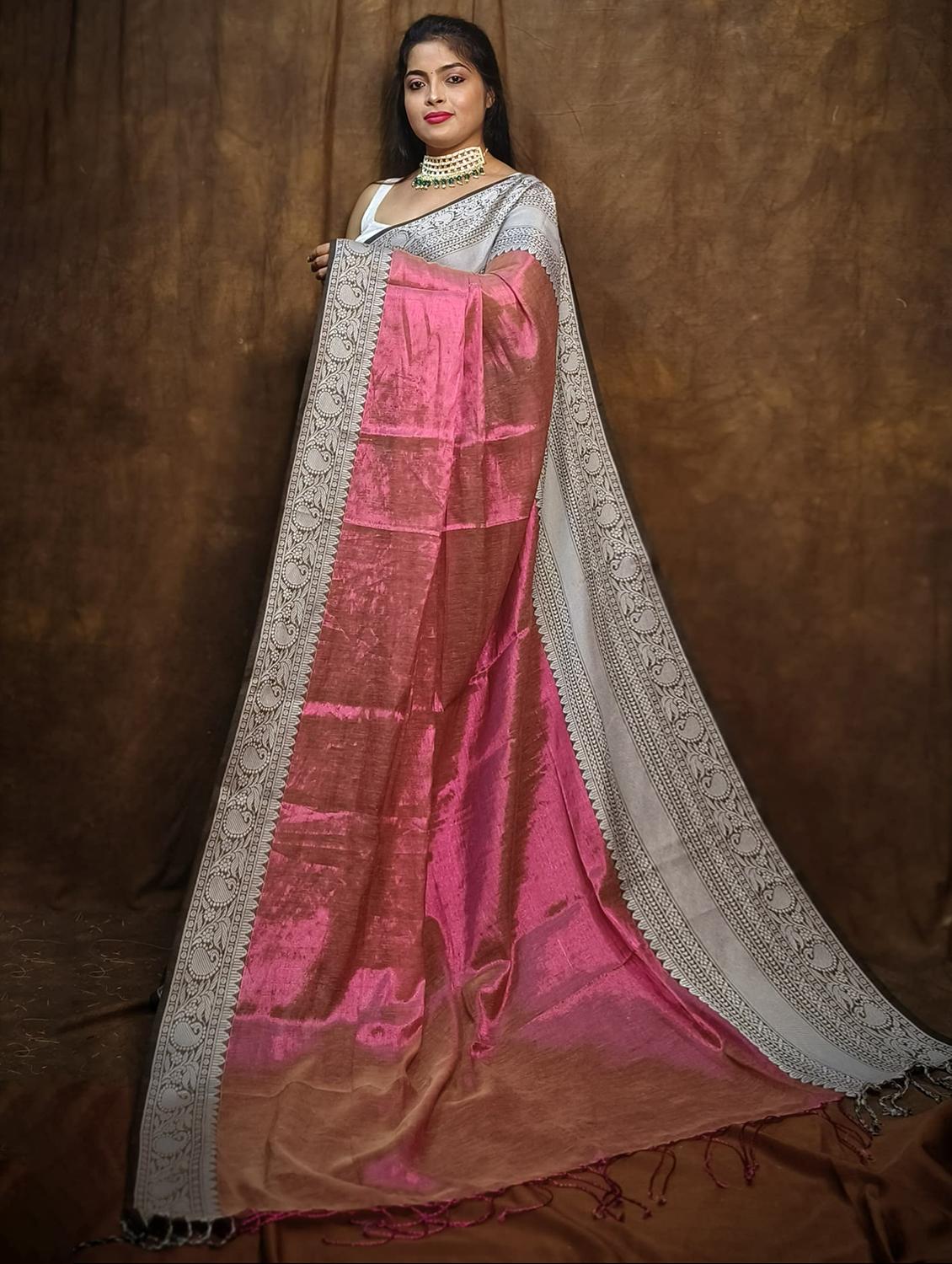 women solid with bordered saree - 22004981 - Standard Image - 1