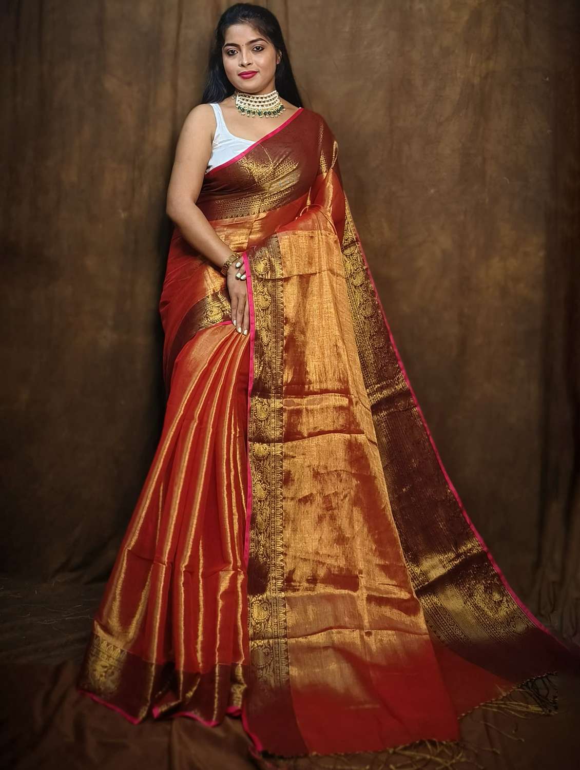 women solid with bordered saree