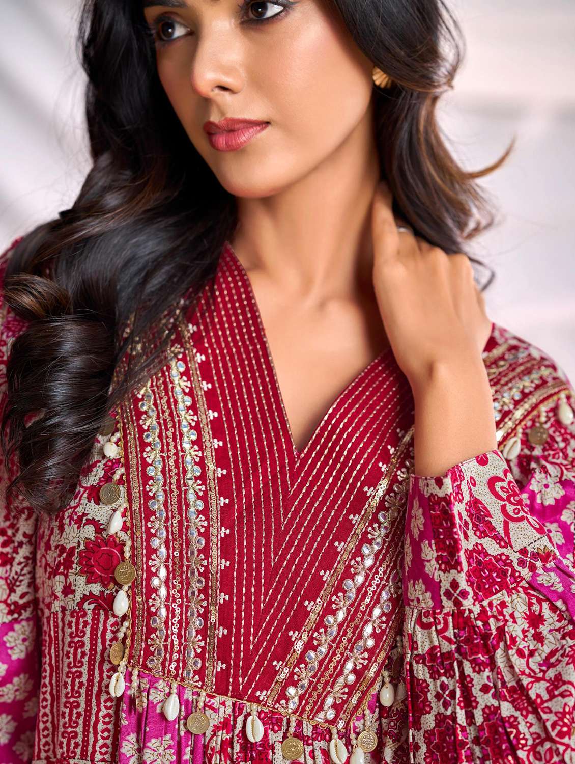 women printed long sleeve kurta pant set - 22006369 -  Standard Image - 4