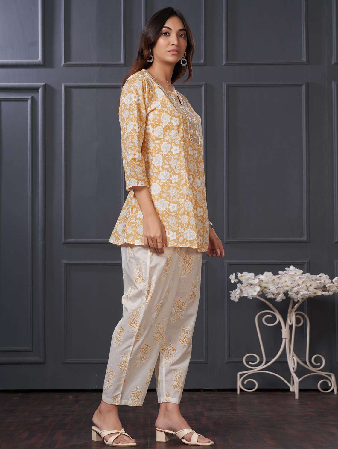 women floral three quarter sleeve ethnic co-ord set - 22006371 -  Standard Image - 1