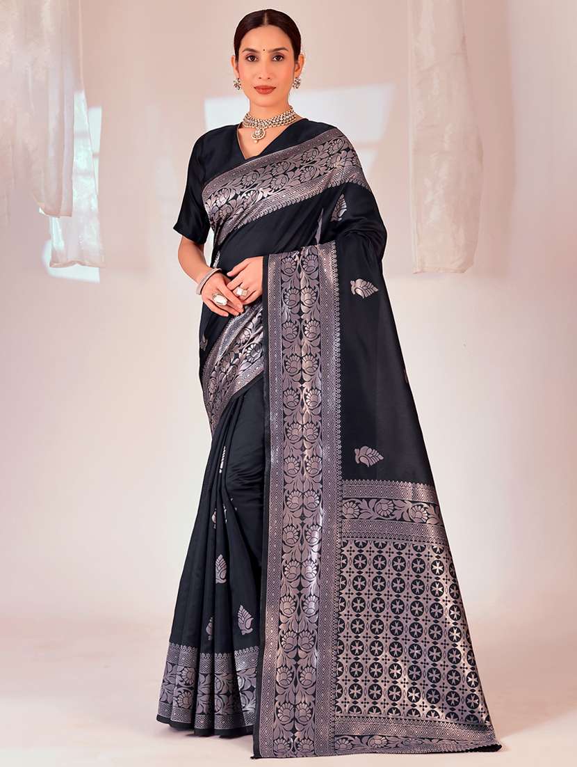women self design banarasi saree with blouse