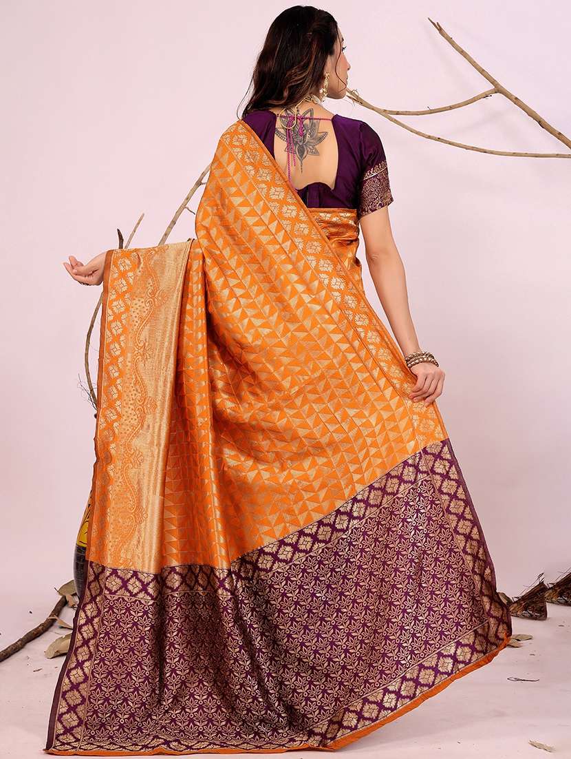 women self design banarasi saree with blouse - 22007132 - Standard Image - 1