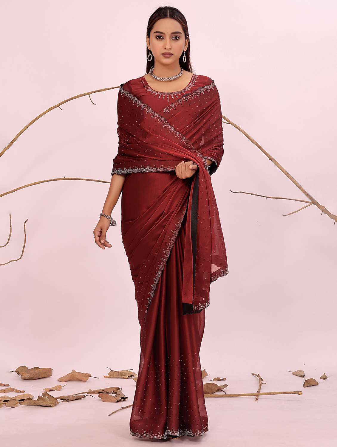 women solid with work embellished saree with blouse - 22007198 -  Standard Image - 1