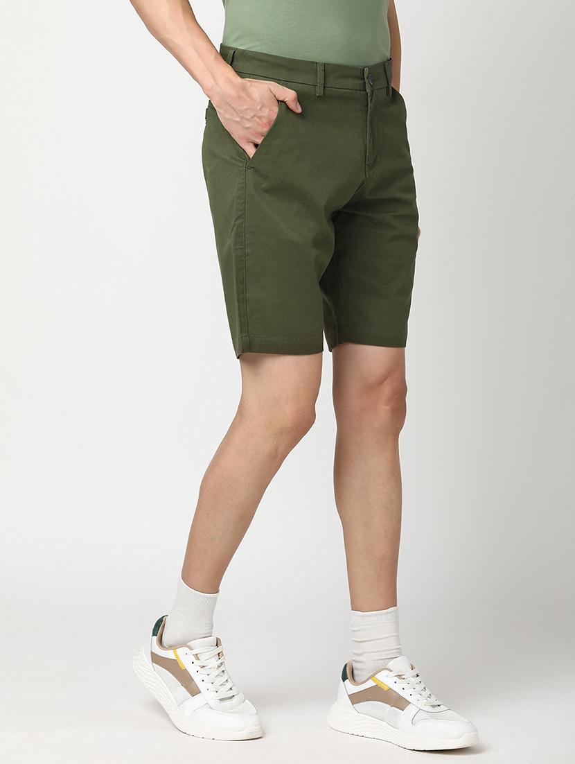 men solid mid rise regular fit shorts - 22007687 - Standard Image - 1