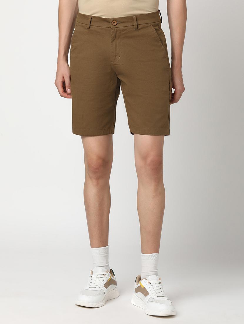 men solid mid rise regular fit shorts - 22007691 - Zoom Image - 0
