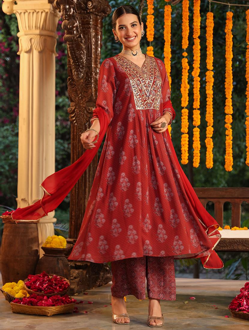 women embroidered three quarter sleeve kurta pant with dupatta set - 22007710 -  Standard Image - 1