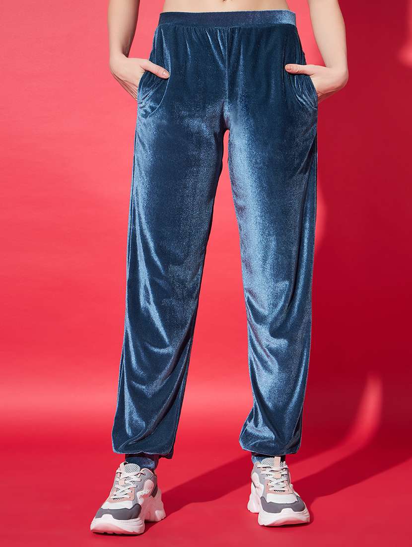 women solid hooded velvet active wear set - 22008764 -  Standard Image - 4