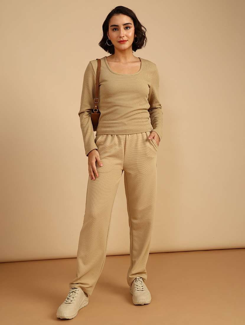 women solid mid rise relaxed fit track pant - 22008946 -  Standard Image - 4