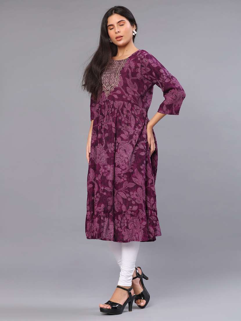 women printed three quarter sleeve tiered kurta - 22009102 -  Standard Image - 1