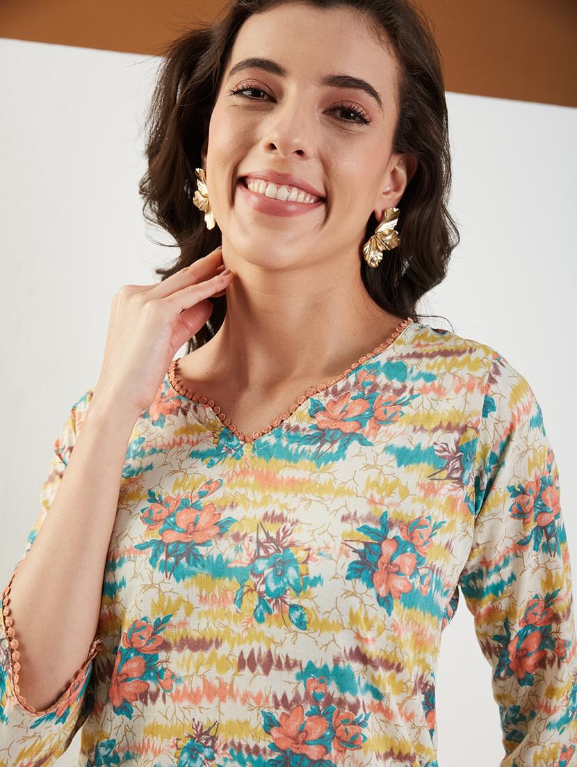 women printed three quarter sleeve straight kurti - 22009250 - Standard Image - 4