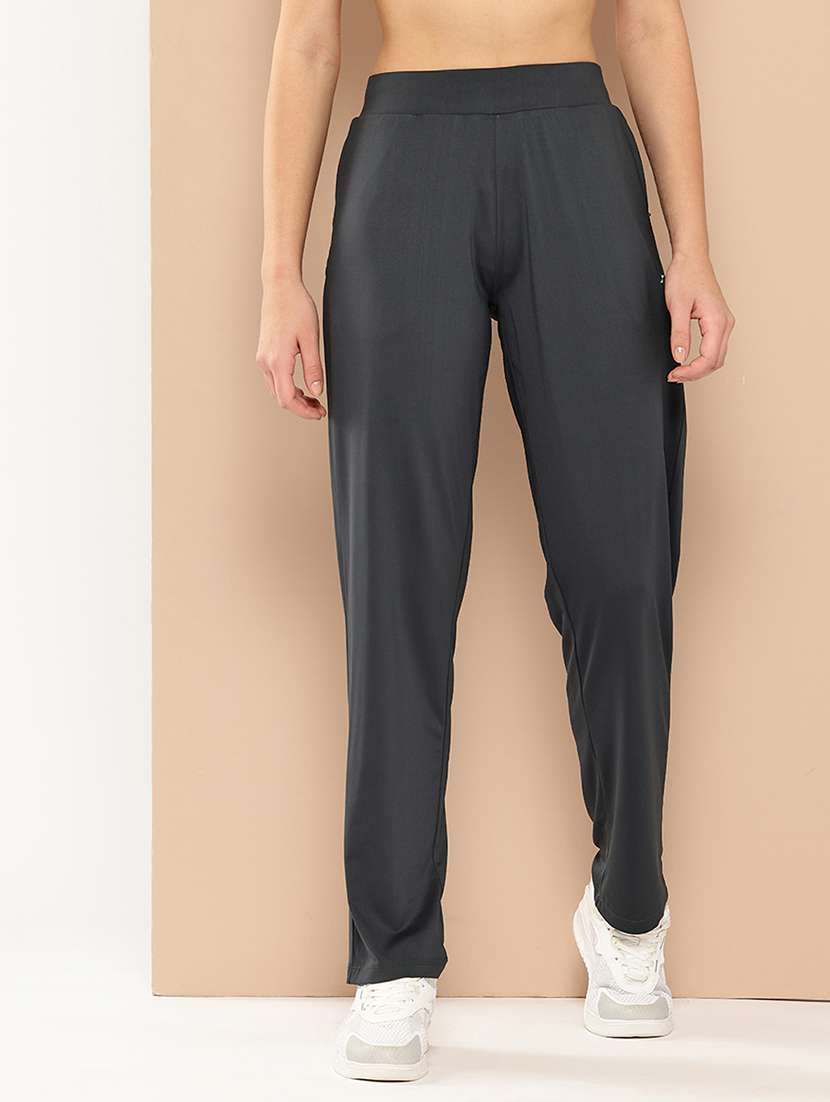 women solid mid rise regular fit track pant