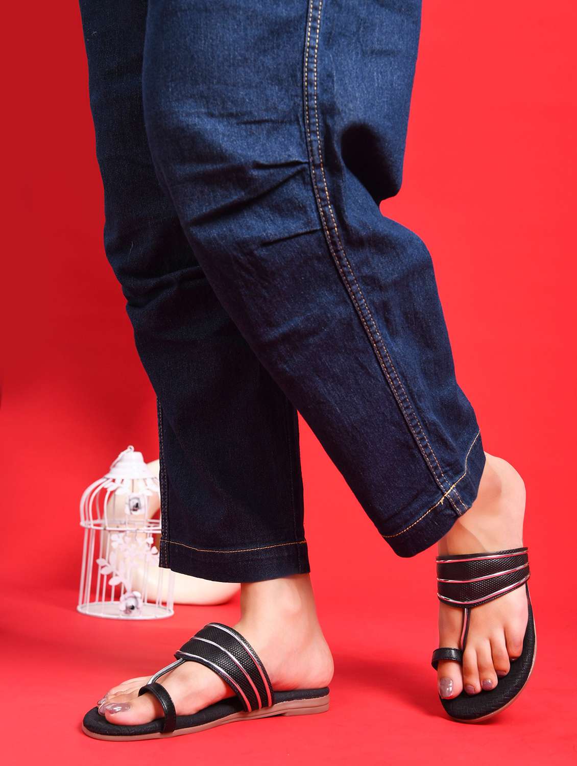 women one toe flat sandal - 22009418 - Standard Image - 1