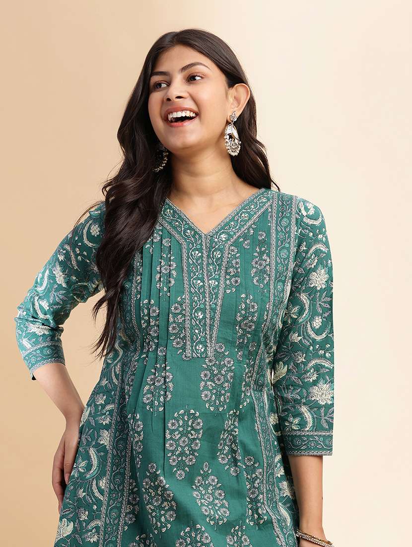 women floral three quarter sleeve kurta palazzo with dupatta set - 22011168 -  Standard Image - 4