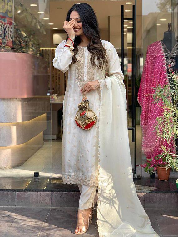 women embroidered three quarter sleeve kurta pant with dupatta set - 22011191 - Standard Image - 1