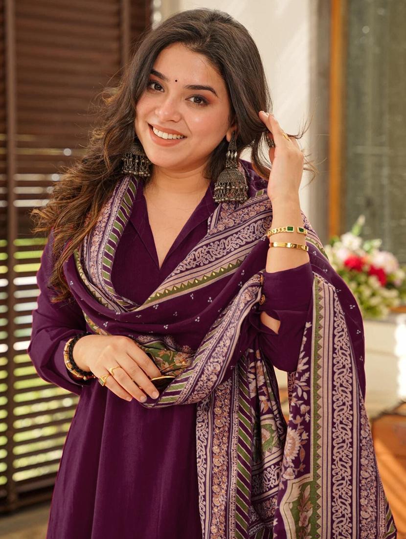 women solid long sleeve kurta pant with dupatta set - 22011219 - Standard Image - 4