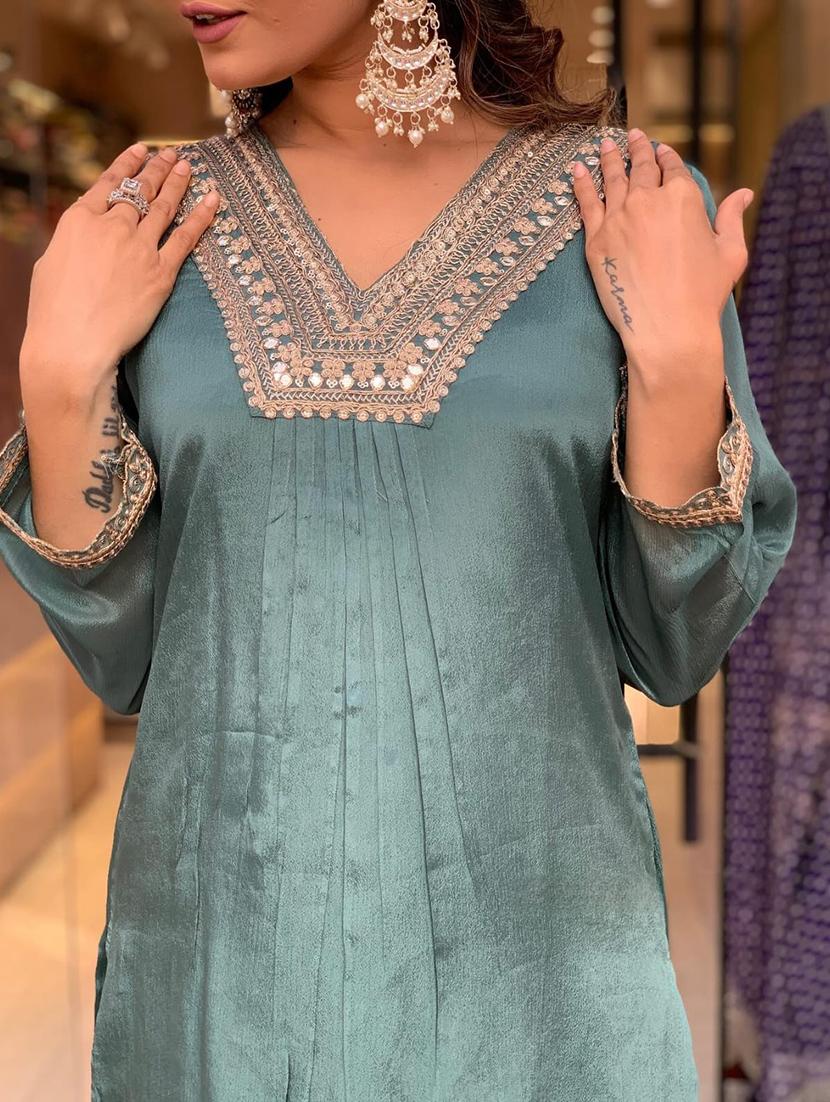 women embroidered long sleeve kurta sharara with dupatta set - 22011242 - Standard Image - 4