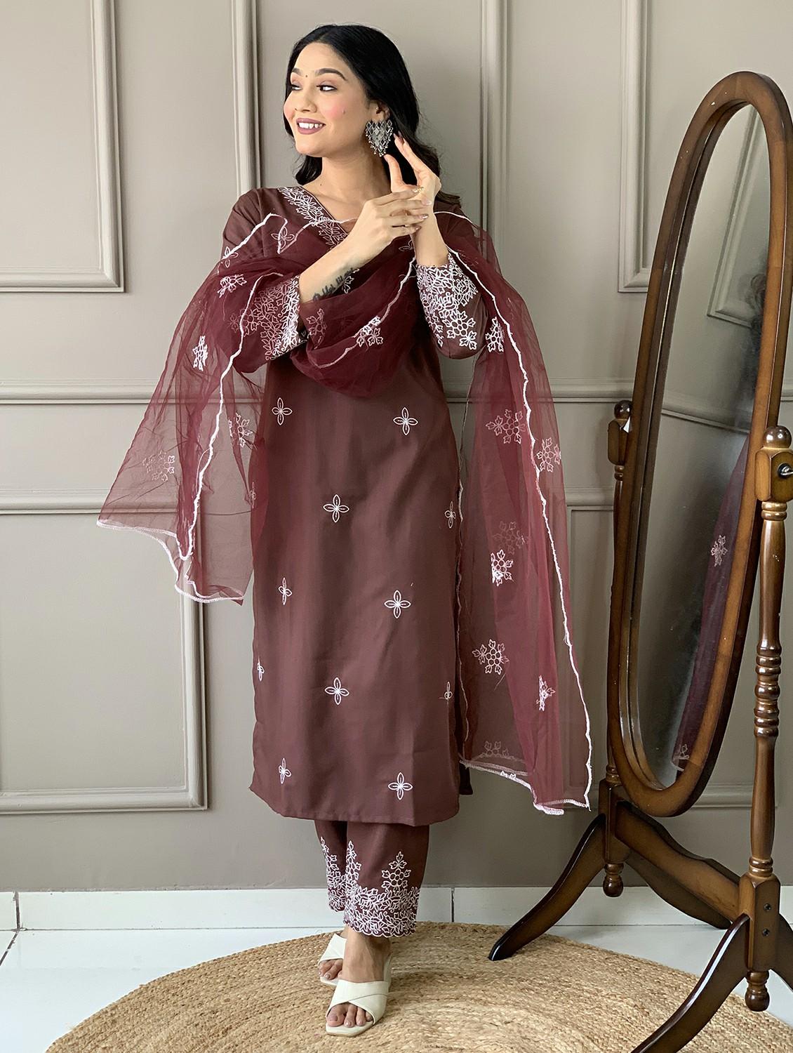 women embroidered three quarter sleeve kurta pant with dupatta set - 22011244 - Standard Image - 4