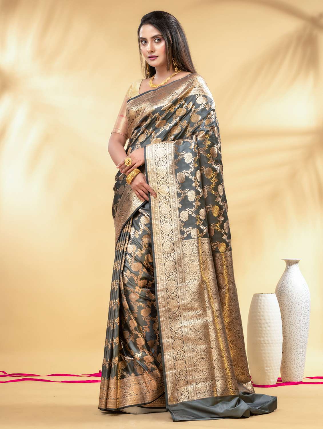 women self design banarasi saree with blouse - 22011300 -  Standard Image - 1