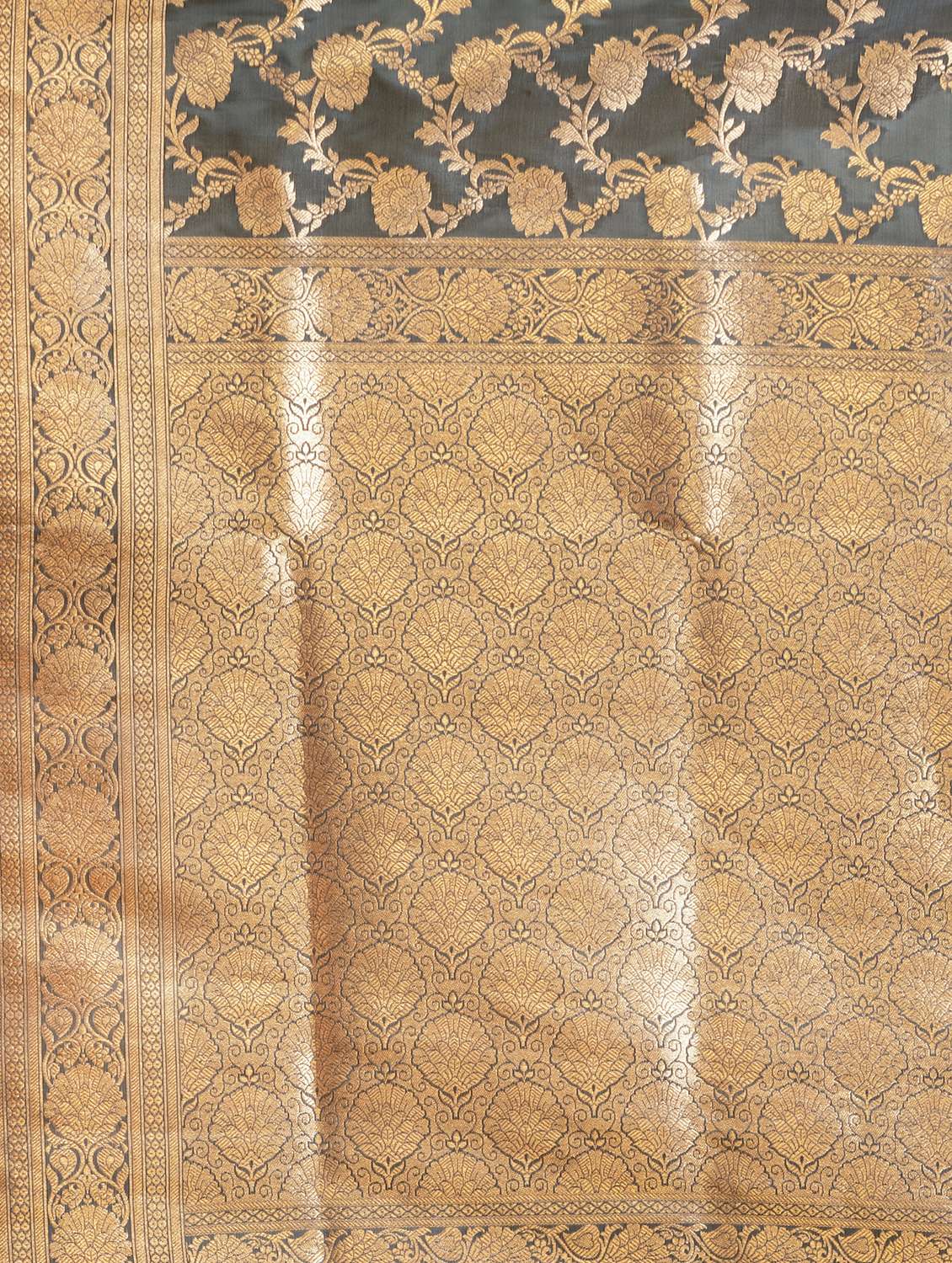 women self design banarasi saree with blouse - 22011300 -  Standard Image - 4