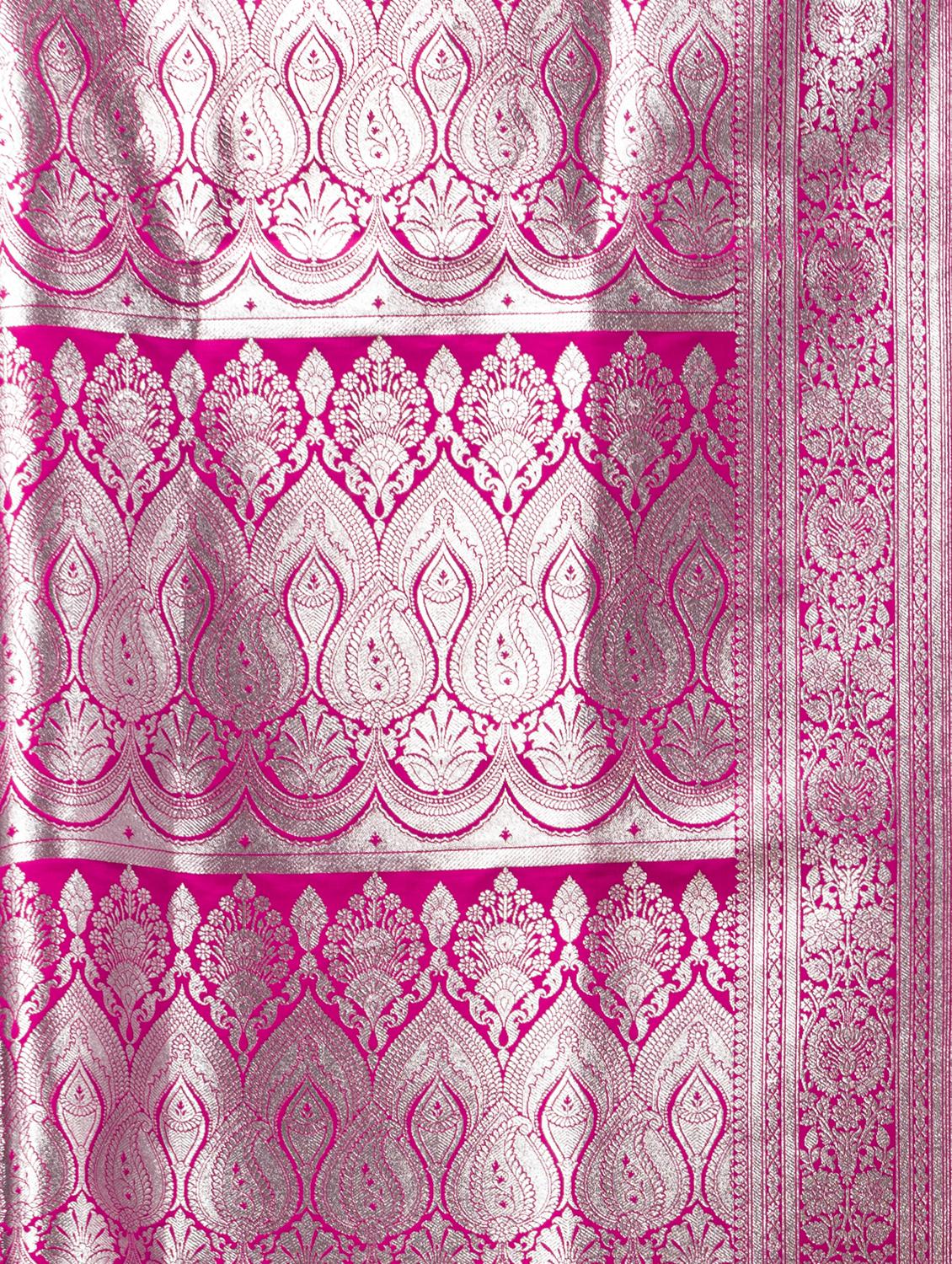 women self design banarasi saree with blouse - 22011318 - Standard Image - 4