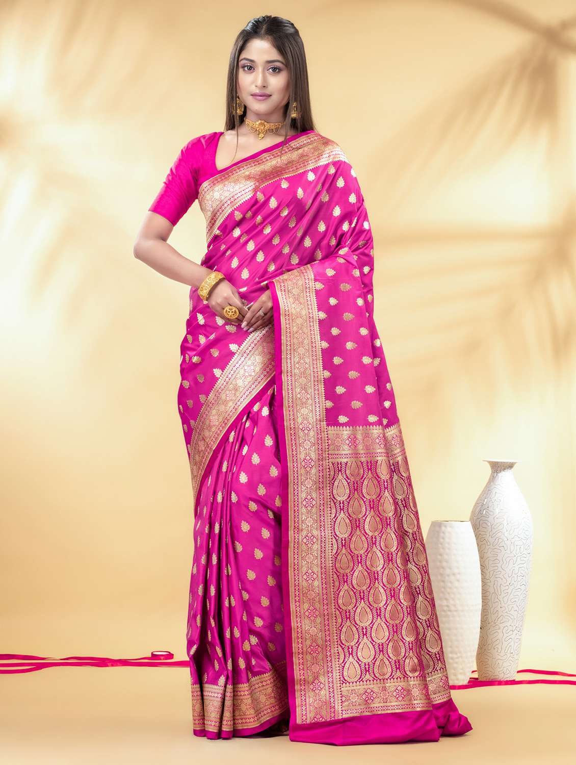 women self design banarasi saree with blouse - 22011326 -  Zoom Image - 0