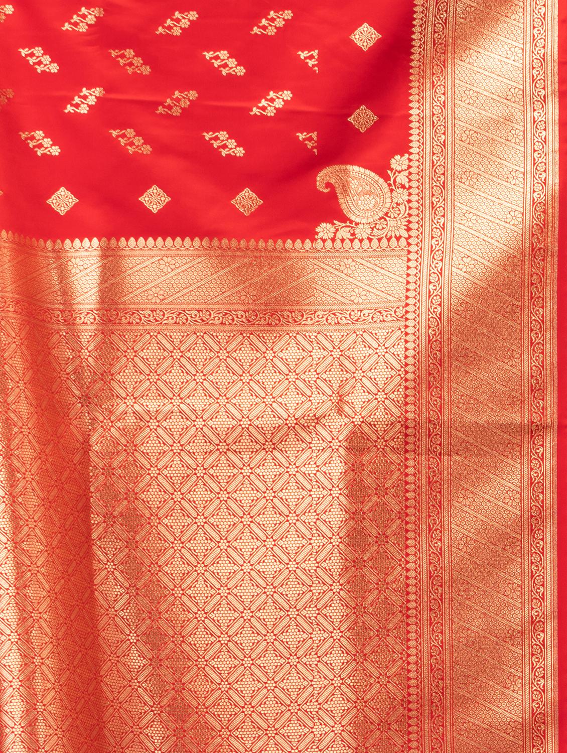 women self design banarasi saree with blouse - 22011332 - Standard Image - 4