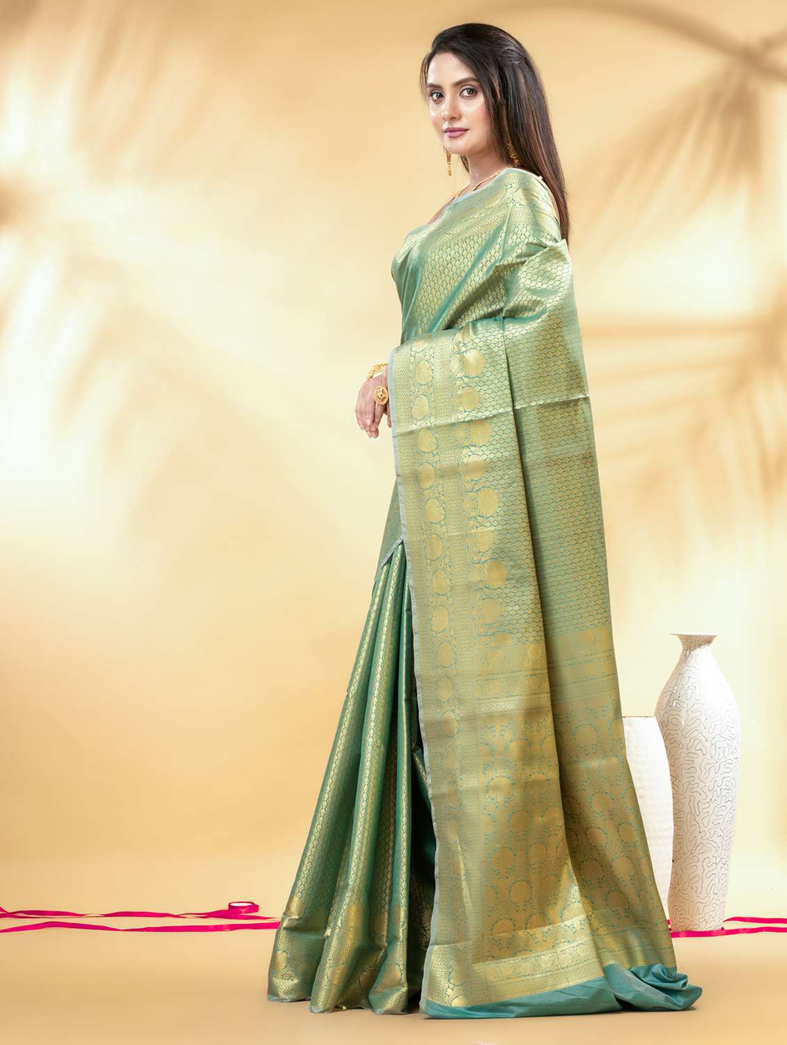 women self design banarasi saree with blouse - 22011345 -  Standard Image - 1