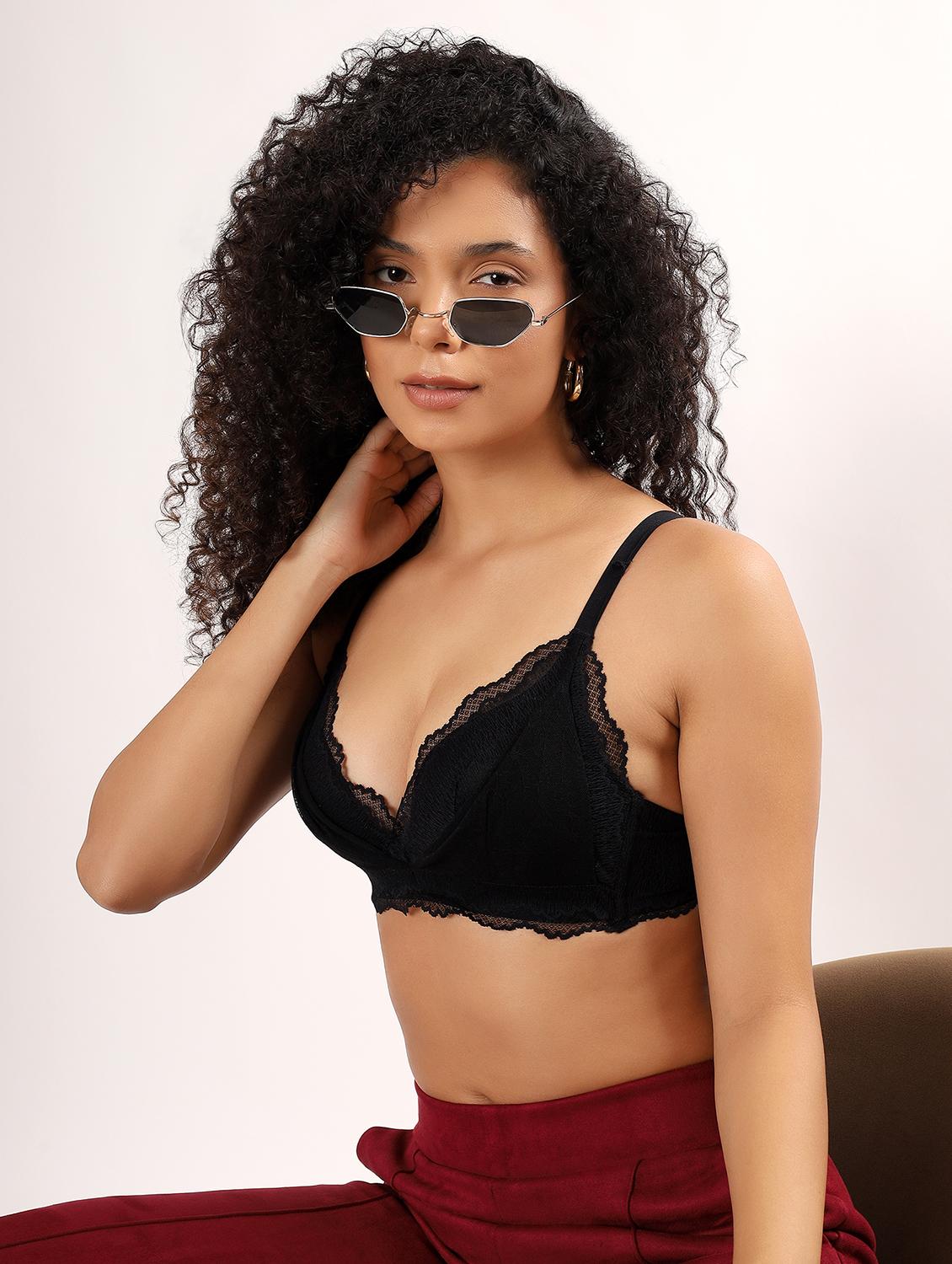 women solid lightly padded plunge bra - 22011352 - Zoom Image - 0